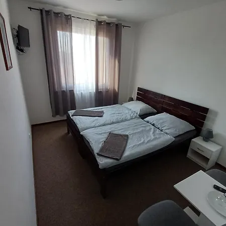 Aries Guest house 3*